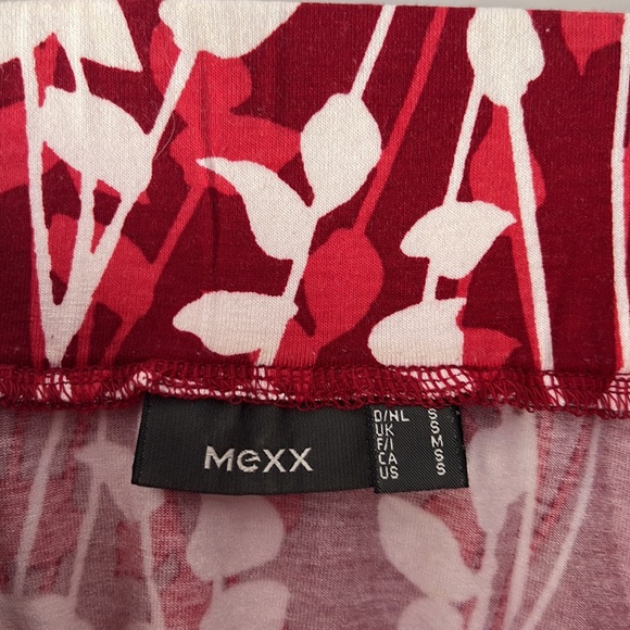 Mexx Red & White Floral Skirt - size S - Picture 6 of 8